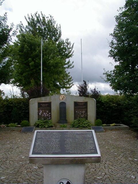 Ansicht von vorn / View total Friedensdenkmal / Peace Monument